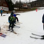 Po pátečním večerním lyžování, jehož se zúčastnila zhruba půlka výpravy, jsme v sobotu vyrazili na sjezdovku všichni. (foto: Petr Matyáš)